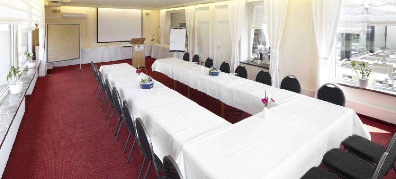 施宛恩霍夫湖景圆环酒店(Seehotel Schwanenhof)图片