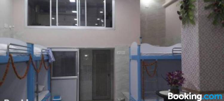 C N Comforts Hotel & Dormitory图片