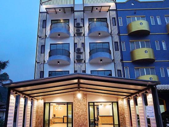 甲米奧南月夜酒店