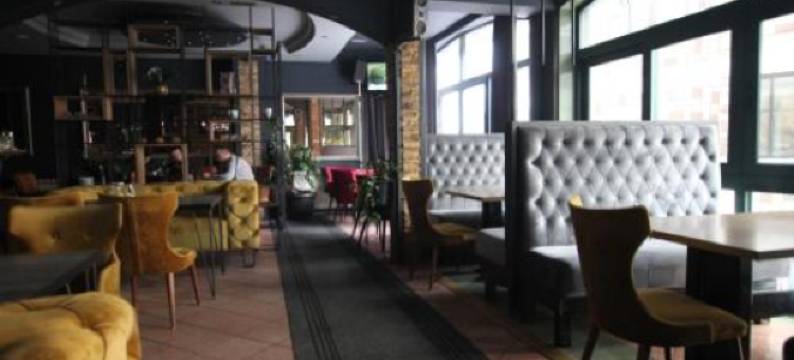 S酒店(Hotel S)图片