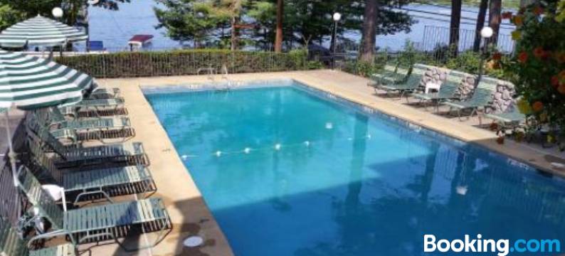 白桦山庄汽车旅馆(Birch Knoll Motel)图片