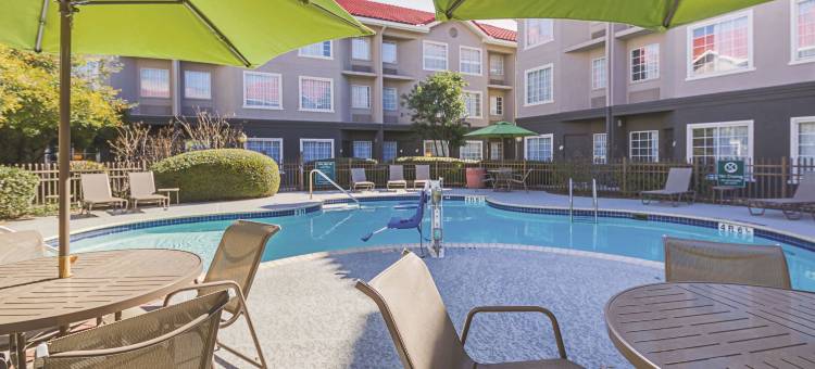 拉昆塔温德姆套房酒店酒-近奥斯汀多门(La Quinta Inn & Suites by Wyndham Austin Near the Domain)图片