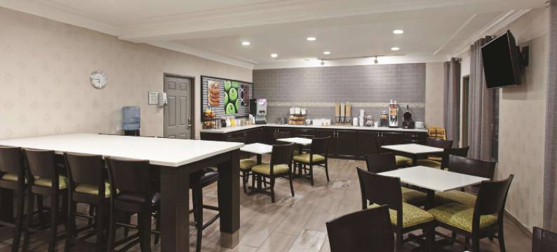 洛斯巴诺斯拉昆塔温德姆套房酒店(La Quinta Inn & Suites by Wyndham Los Banos)图片