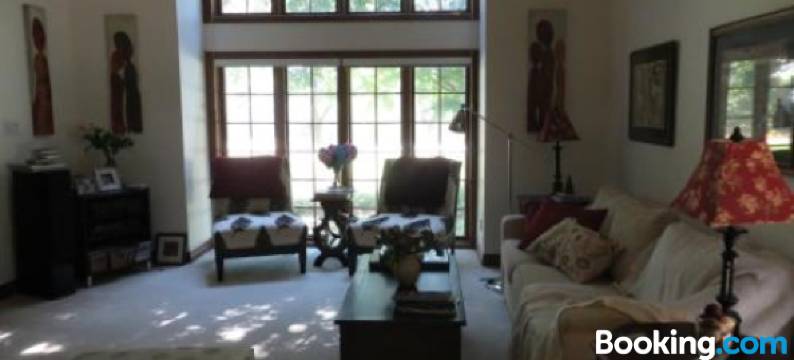 雪松山墙住宿加早餐酒店(Cedar Gables Bed & Breakfast)图片