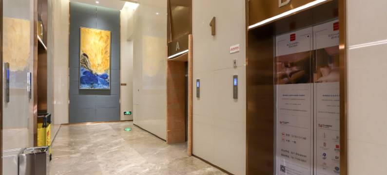 万越酒店(光谷科技会展中心光谷六路地铁站店)图片