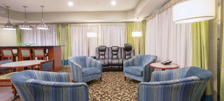 桑顿温德姆呗盟酒店(Baymont by Wyndham Thornton)图片