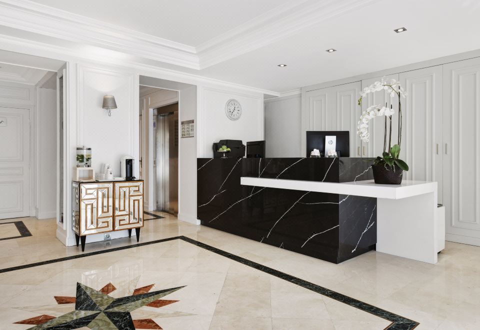 Exe Paris Centre Hotel Overview