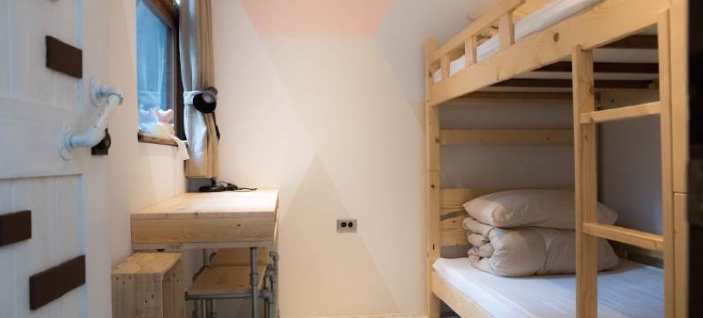 台中框框背包客栈图片