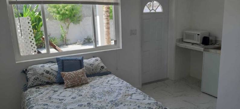 桑德伍迪开放式客房酒店(Sandlewood Studios)图片