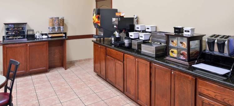 圣贝尼托美洲最佳价值套房酒店(Americas Best Value Inn and Suites San Benito)图片