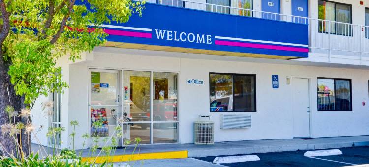 加利福尼亚圣内拉 - 洛斯巴诺斯 - 5 号州际公路 6 号汽车旅馆(Motel 6 Santa Nella, CA - Los Banos - Interstate 5)图片