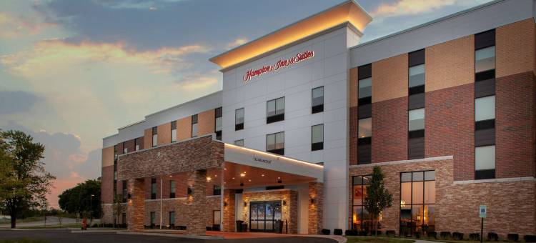 芝加哥伯尔里奇欢朋套房酒店(Hampton Inn & Suites Chicago Burr Ridge)图片