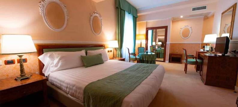 瓦雷泽皇宫大酒店(Palace Grand Hotel Varese)图片