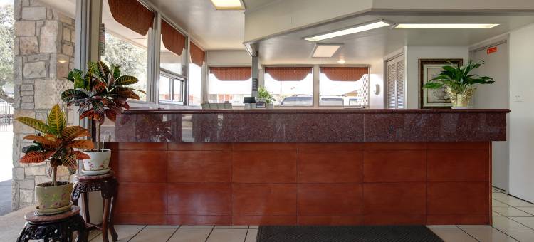 尤瓦尔迪美洲最佳价值酒店(Americas Best Value Inn Uvalde)图片