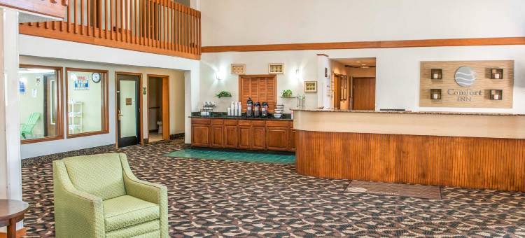 莱巴嫩I-65凯艺套房酒店(Quality Inn & Suites Lebanon I-65)图片