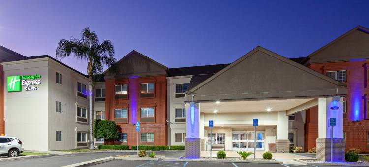 图莱里智选假日套房酒店(Holiday Inn Express & Suites Tulare)图片