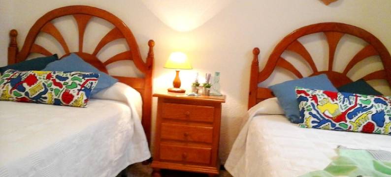 蓝萨洛特海湾 3 居私人度假屋 - 附阳台及无线上网 - 近海滩(House with 3 Bedrooms in El Golfo, Lanzarote, with Terrace and Wifi Near the Beach)图片