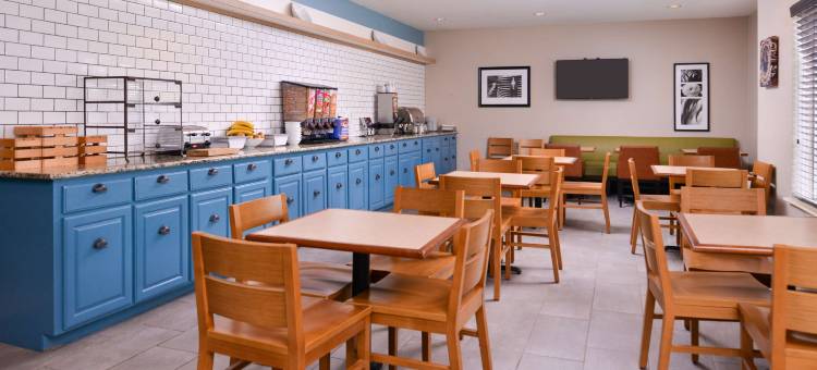 奥马哈机场丽怡酒店(Country Inn & Suites by Radisson, Omaha Airport, IA)图片