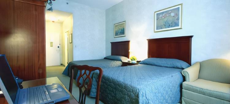 草坪湖贝斯特韦斯特优质套房酒店(Best Western Plus Lawnfield Inn  Suites)图片