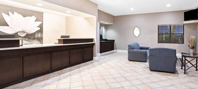 斯托克顿堡呗盟酒店(Baymont by Wyndham Fort Stockton)图片