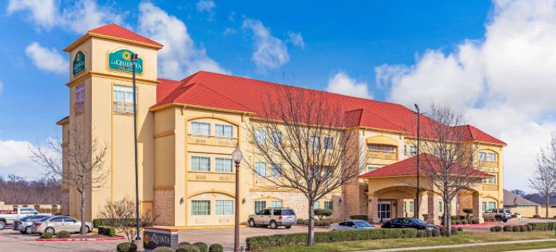 恩尼斯拉昆塔温德姆套房酒店(La Quinta Inn & Suites by Wyndham Ennis)图片