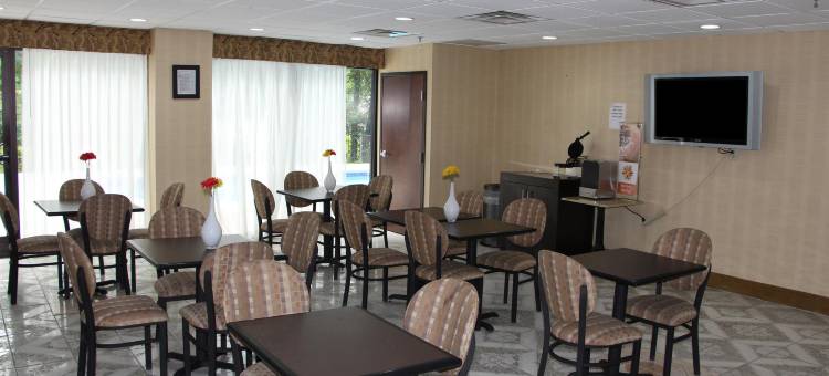 里弗代尔詹姆森旅馆及套房酒店(Jameson Inn and Suites Riverdale)图片