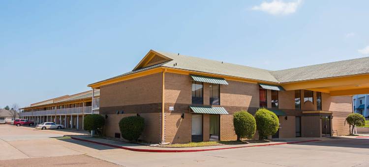 OYO阿肯色特克萨卡纳三一高速公路I-30酒店(OYO Hotel Texarkana Trinity AR Hwy I-30)图片