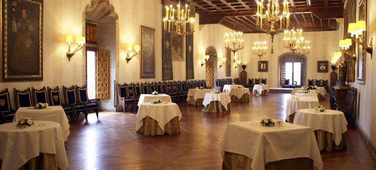 圣地亚哥德孔波斯特拉酒店(Parador de Santiago - Hostal Dos Reis Catolicos)图片