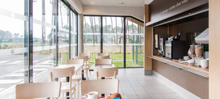 阿尔卡雄居让梅斯特拉民宿酒店(B&B Hotel Arcachon Gujan-Mestras)图片