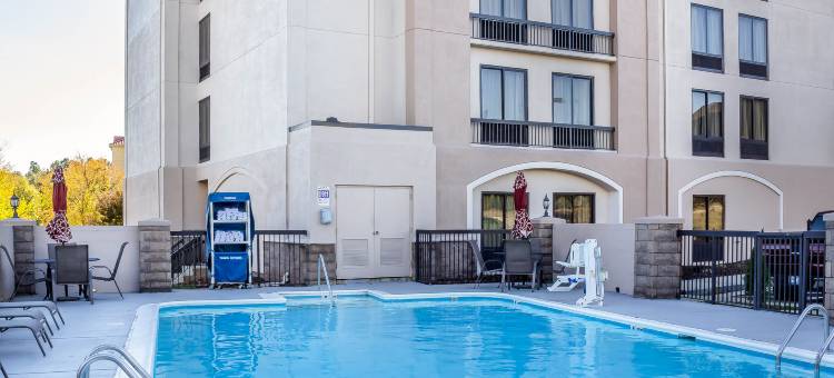 格林斯伯勒克纳斯维尔舒适酒店(Comfort Inn Greensboro - Kernersville)图片