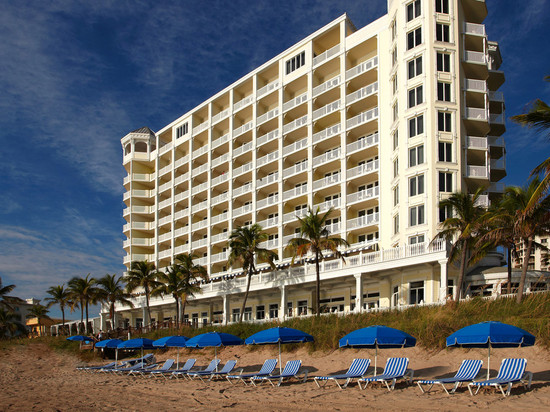 佩里坎格兰德海滩度假村-贵族之家