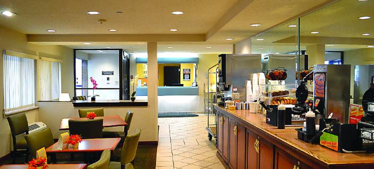 基诺沙普莱曾特普雷里温德姆戴斯酒店(Days Inn by Wyndham Pleasant Prairie Kenosha)图片