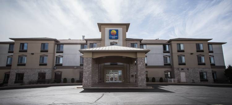 克里斯特尔莱克-阿尔冈金舒适酒店(Comfort Inn Crystal Lake - Algonquin)图片