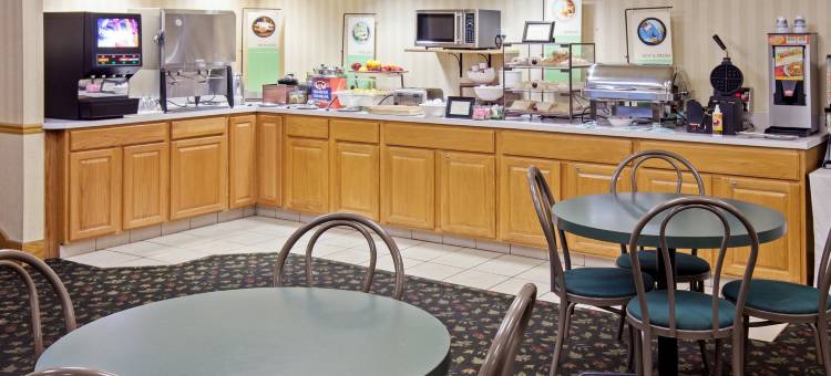 米沙沃卡-南本德地区呗盟套房酒店(Baymont by Wyndham Mishawaka South Bend Area)图片