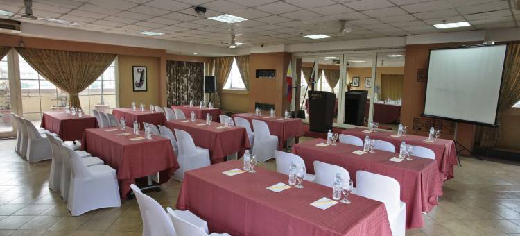 奎松市马勒卡斯菲尔萨酒店(Fersal Hotel Malakas)图片