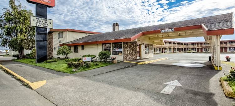 伊克诺套房酒店(Inn & Suites)图片