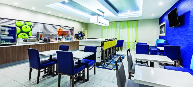 帕勒斯坦拉昆塔温德姆套房酒店(La Quinta Inn & Suites by Wyndham Palestine)图片