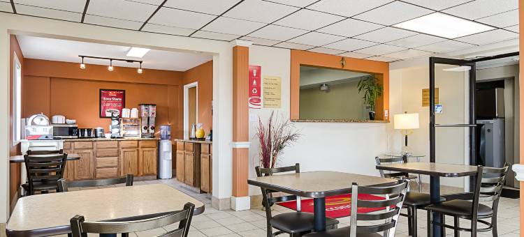 海斯 I-70 伊克诺旅馆(Econo Lodge Hays I-70)图片