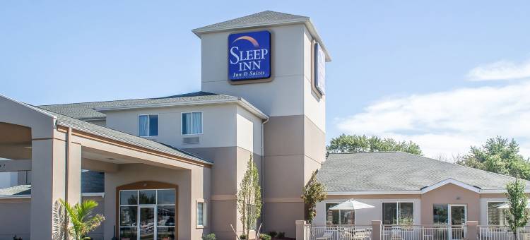 克林顿港舒眠旅馆 & 套房酒店(Sleep Inn & Suites Port Clinton)图片