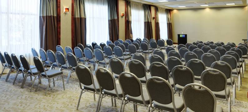 基洛纳酒店和会议中心(Hotel Kelowna & Conference Centre)图片