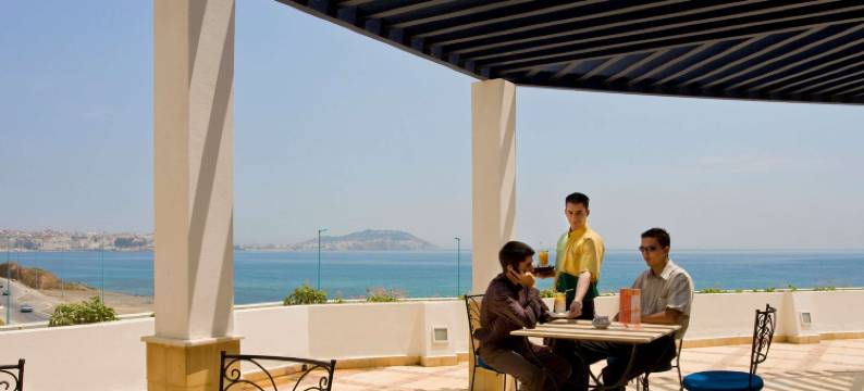 费尼迪克参议员酒店(Hôtel Fnideq Senator)图片