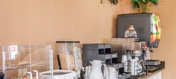 普拉特维尔I-65罗德威酒店(Rodeway Inn Prattville I-65)图片