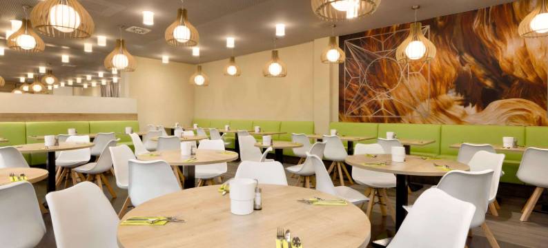 弗莱堡温德姆速8酒店(Super 8 by Wyndham Freiburg)图片