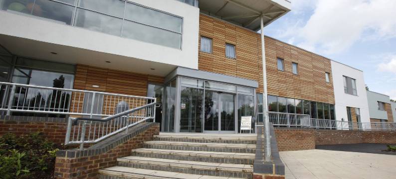 比沙姆修道院国家体育中心酒店(Bisham Abbey National Sports Centre)图片