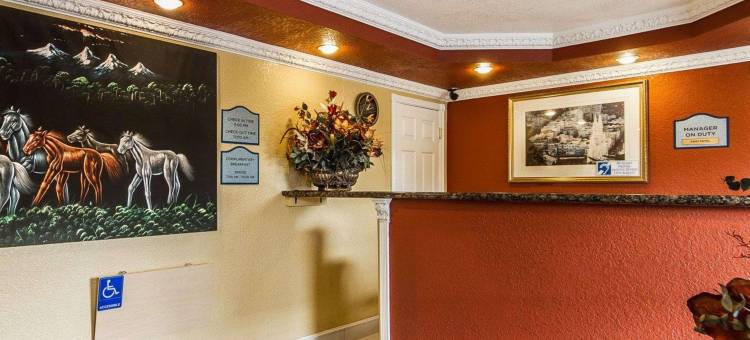 奇科大学区罗德威酒店(Rodeway Inn Chico University Area)图片