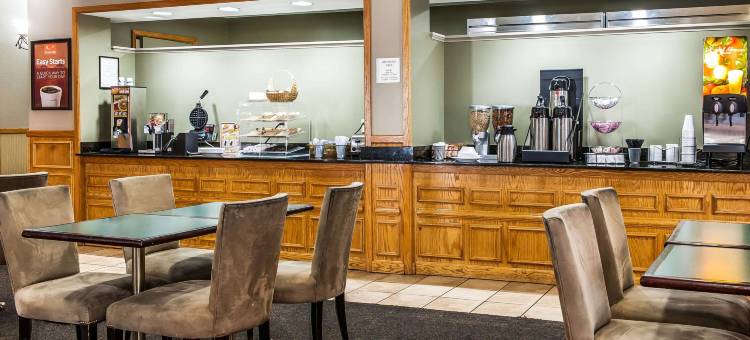 韦恩堡西北温德姆贝蒙特酒店(FairBridge Inn & Suites Fort Wayne)图片