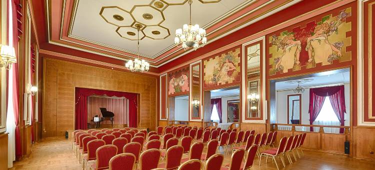 尊贵鹰下聚焦酒店(Focus Hotel Premium Pod Orłem)图片