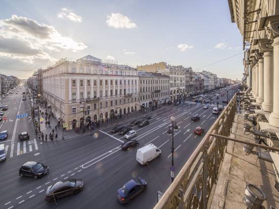 涅瓦大街100號洛帕廷酒店