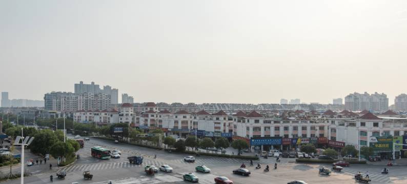 安庆光彩假日精品酒店(高铁站店)图片