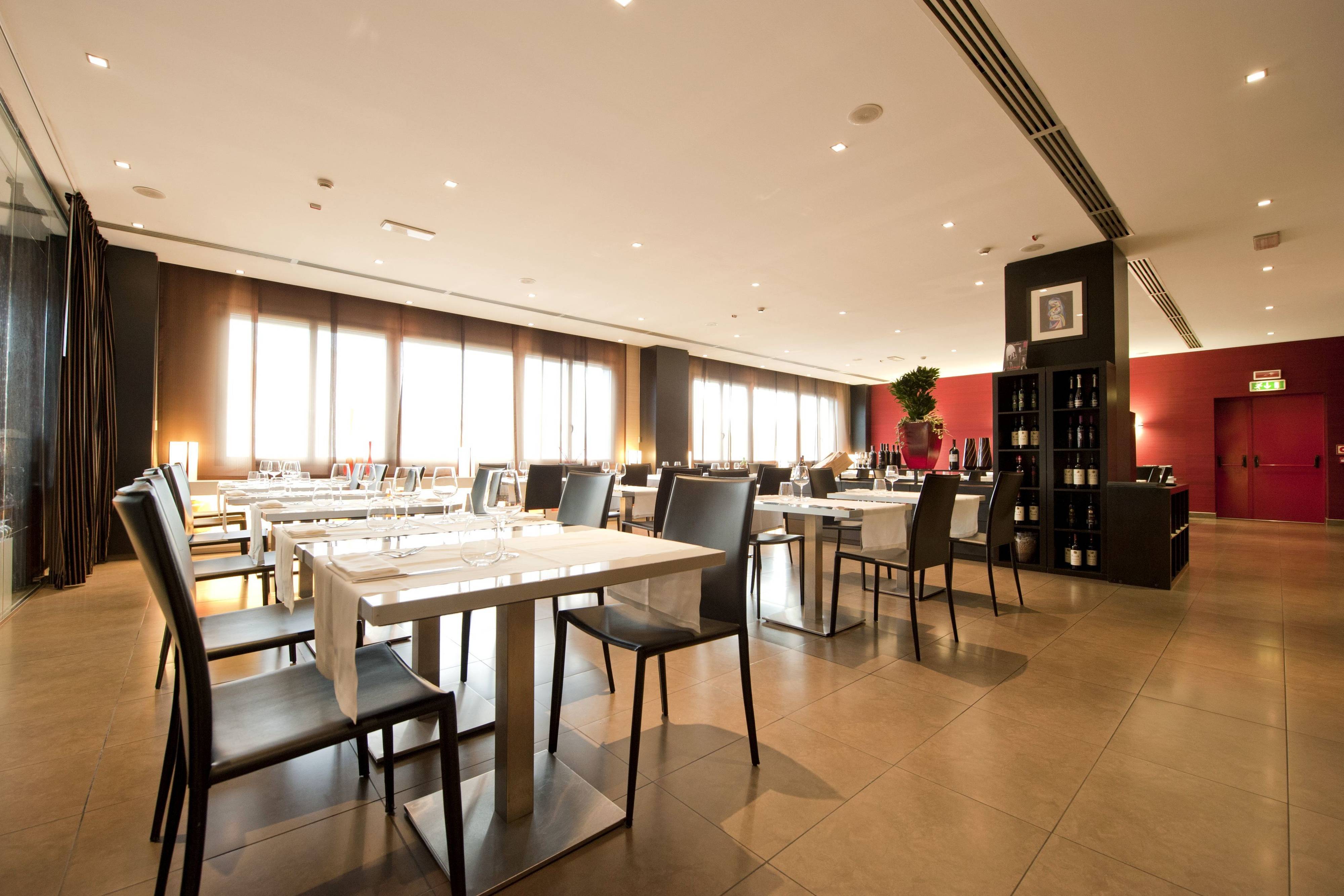 AC Hotel Padova Over view